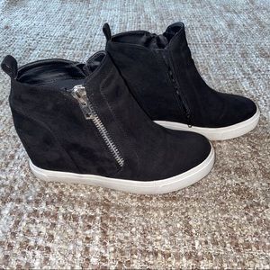 Black Steve Madden Wedged Sneaker Booties